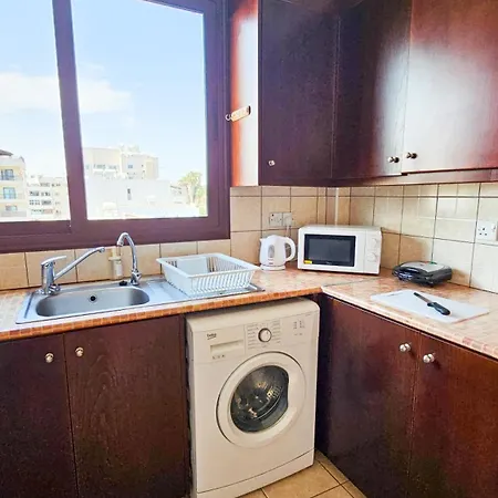 Appartement Sunlit Cozy Larnaca