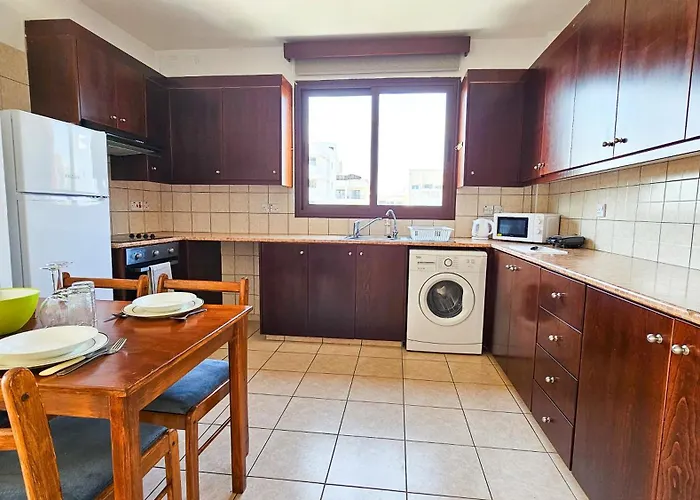 Sunlit Cozy * Larnaca