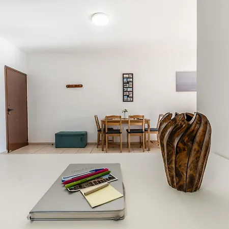 Sunlit Cozy דירה *